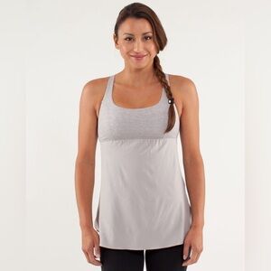 Lululemon Venus Tank
Pigeon / Metallic Silver size 4